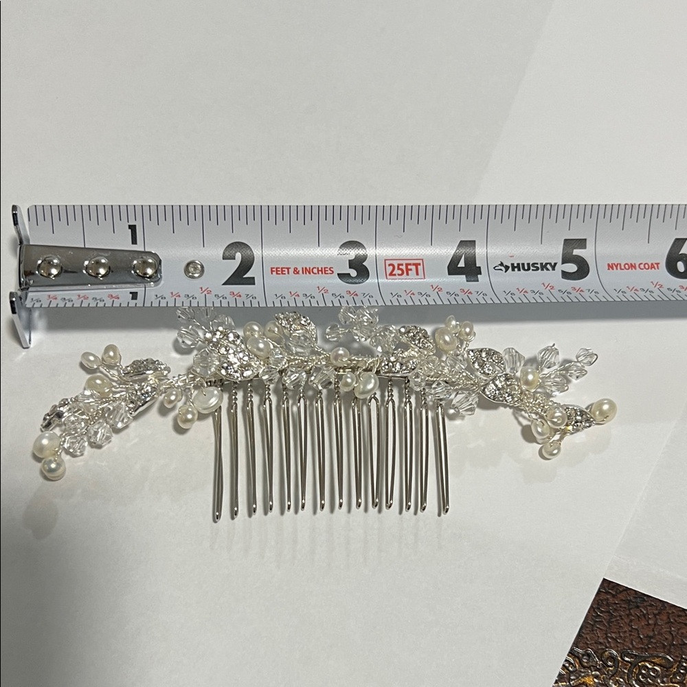 Silver, Pearl, and Rhinestone Floral Hair Comb Bridal or formal occasion - Picture 4 of 6